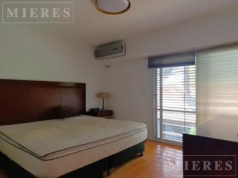 Casa en Venta con 10 cocheras