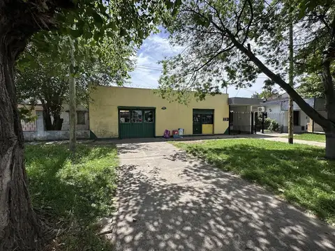 Casa idea destino comercial sobre Avenida Mosconi