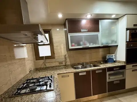 Departamento 5 ambientes con 2 baños
