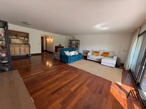 Departamento en Venta de 6 ambientes
