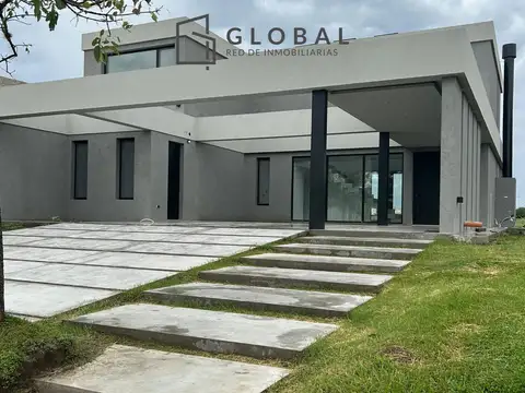 Casa en Venta al Este