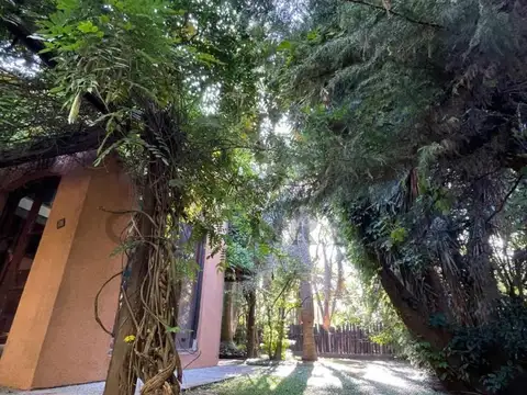 Casa en Venta en Villa Elisa, USD 280.000