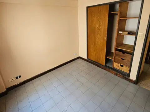 Muy lindo departamento. Inmejorable ubicación zona shopping Alto Noa