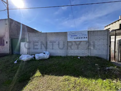 Independencia entre Barragán y Liniers. Lote en venta, Ensenada.