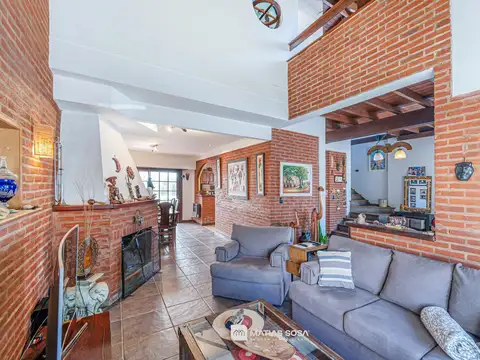 Casa en Venta en Los Pinares, USD 360.000