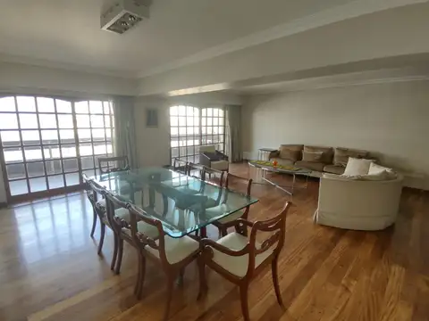 Avenida Juan Bautista Alberdi 1000