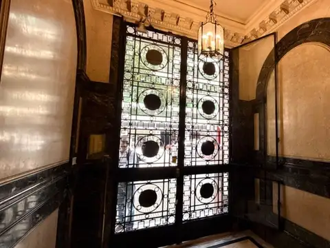 Oficina en Venta 99 años