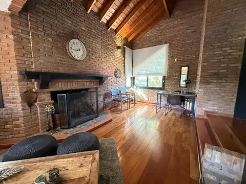 Casa en venta al golf en el Country Los Cardales