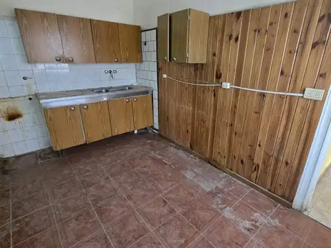 Casa 3 ambientes con 1 baño