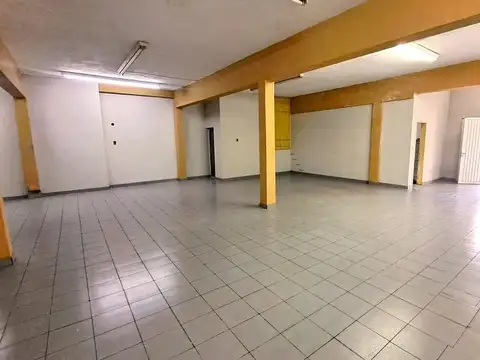 Alquiler Salón Comercial/Galpón Zona Verna