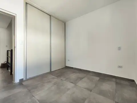 Depto Tipo Casa 4 ambientes con 2 baños