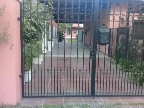 Martín Velázquez e/ Bartolomé Mitre y Avenida Faustino Sarmiento