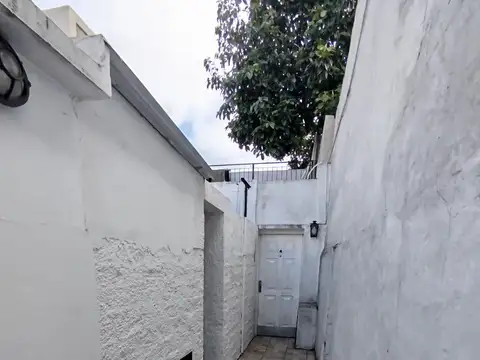 Depto Tipo Casa en Alquiler en San Justo, $ 350.000