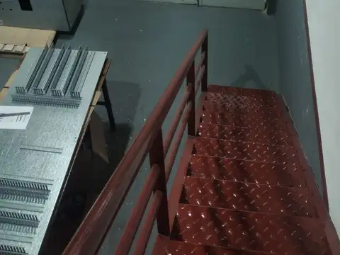 Galpon en Venta en Barracas, USD 180.000