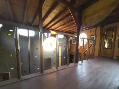 Casa 2 ambientes con 1 baño