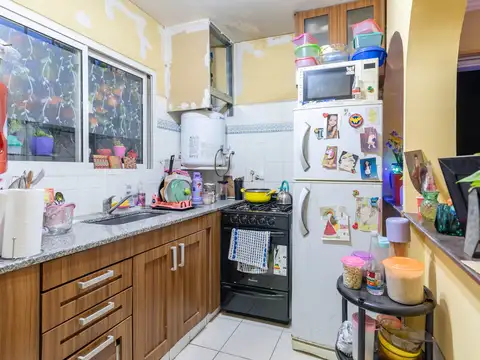 Depto Tipo Casa en Venta en Temperley, USD 80.000