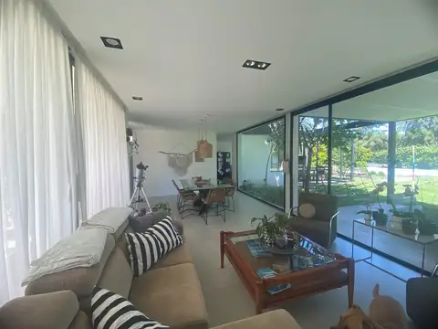 Casa en Alquiler Temporal en San Gabriel, USD 3.000