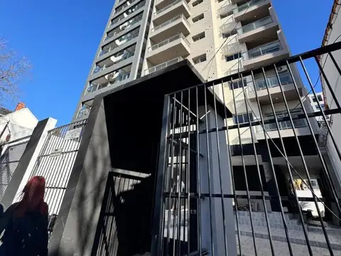 VENTA DE DEPARTAMENTOS 2 AMBIENTES EN QUILMES CENTRO