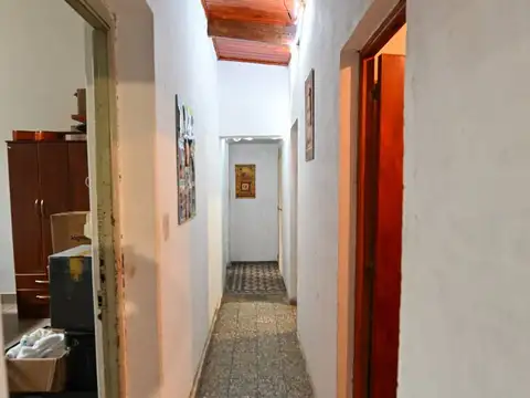 VENDE CASONA 3 DORMITORIOS SAN EDUARDO