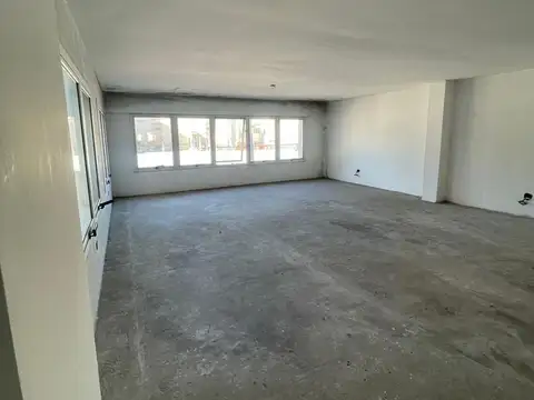 Oficina en Venta con 1 cochera