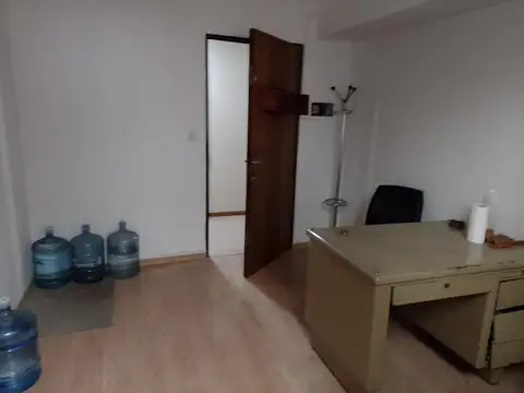 Oficina en Venta al Este
