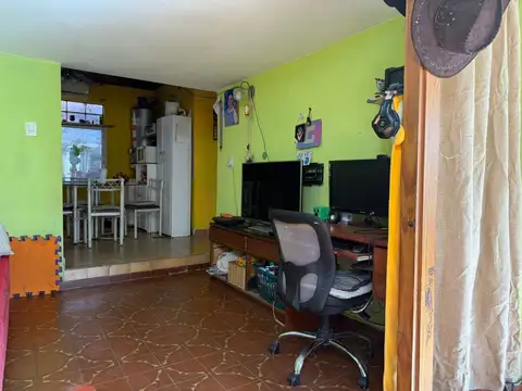Depto Tipo Casa 4 ambientes con 1 baño