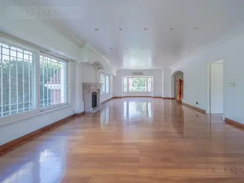 Casa en alquiler de 5 dormitorios en  La Horqueta