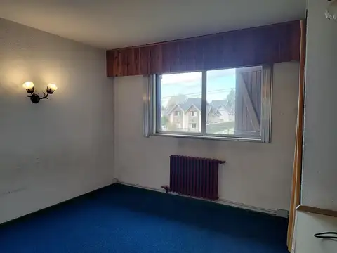 Oficina 5 ambientes con 4 baños