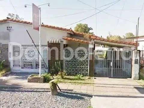 Colectora Norte Acceso Oeste 7900