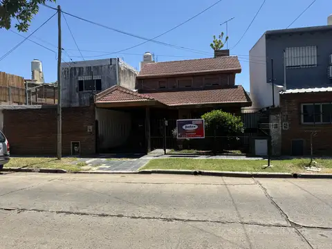 Casa en Venta en Villa Adelina, USD 200.000