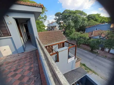 Avenida 3 de febrero 2700