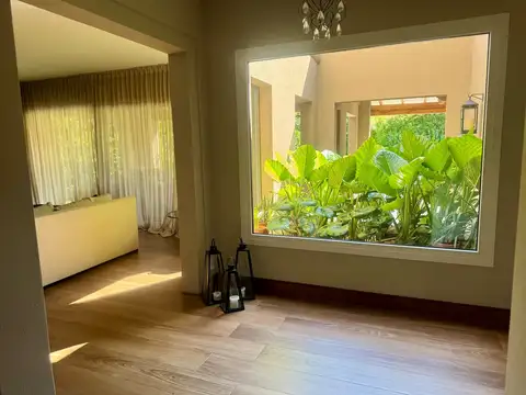 Coronel Escalada 1927, Pacheco Golf Club 1900