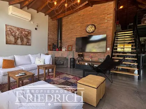 Casa 5 ambientes con 5 baños