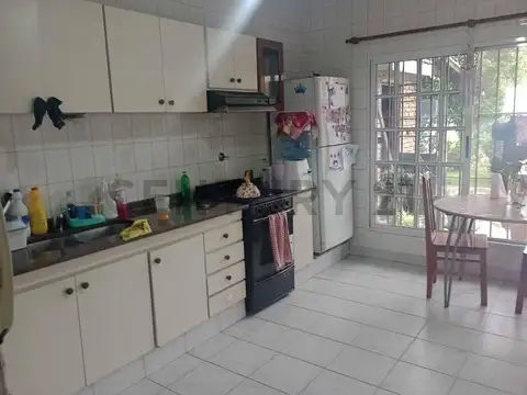 Casa en Venta en Bernal Oeste, USD 130.000