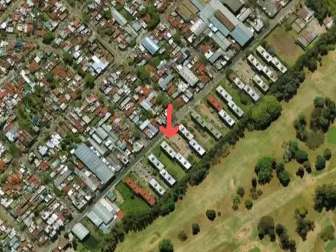 José María Campos e/ Corrientes y Catamarca