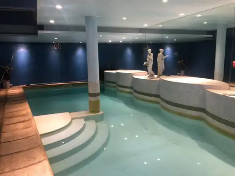 Edificio de 5 Pisos en muy buen ubicación