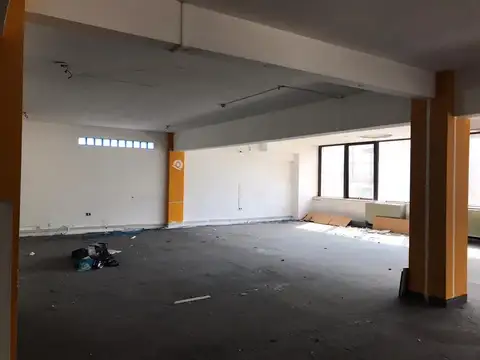 Oficina en Alquiler 30 años