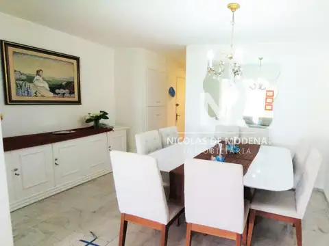 Península frente a Plaza Artesanal