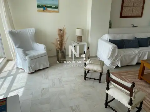 Departamento 4 ambientes con 4 baños