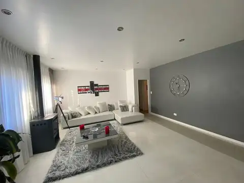 Casa en Venta en Haedo, USD 420.000