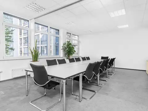 Oficina en Alquiler en Chacras de Coria, $ 142.461