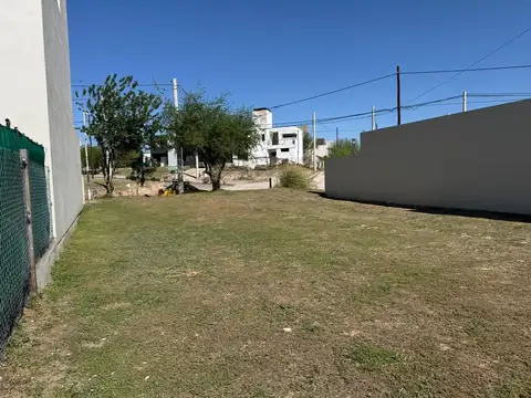 EXCELENTE LOTE CENTRAL EN VENTA EN TEJAS IV ETAPA1