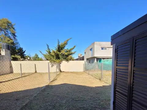 Casa en Alquiler en Funes, $ 800.000