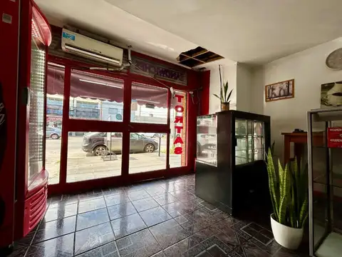 Local en Alquiler 57 años