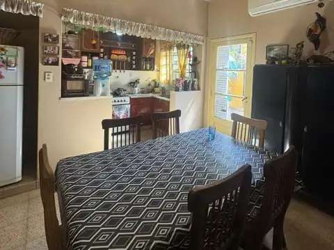 Casa 4 ambientes con 3 baños