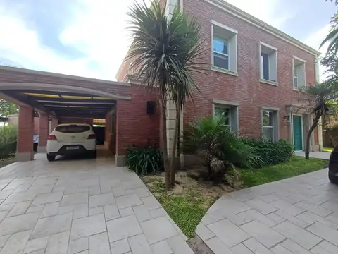 Casa venta Los Jazmines Pilar del Este