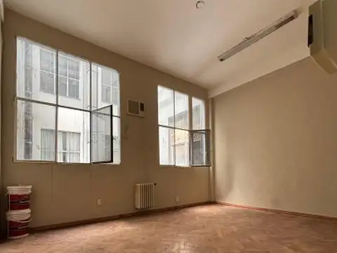 Oficina en Venta en Monserrat, USD 24.000