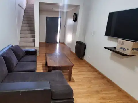 VENTA EN BLOQUE CASA Y DEPTO EN BERAZATEGUI