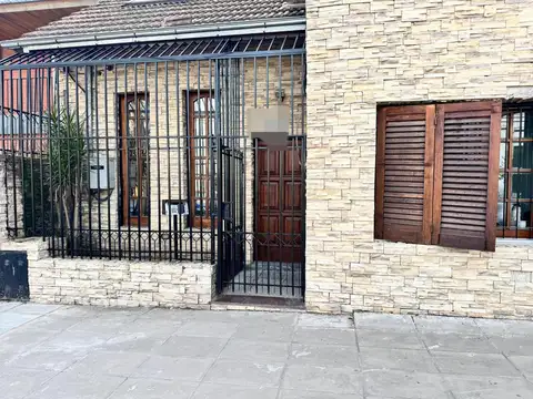 Excelente Casa en Venta, Villa Lugano