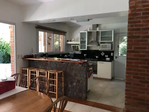 Casa en Alquiler Temporal de 4 dormitorios